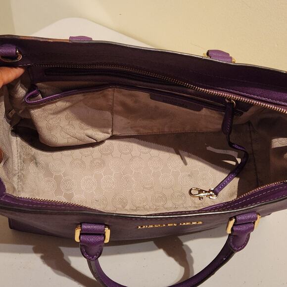 Stunning Michael Kors Selma Purple Large Handbag Satchel Tote Purse - Picture 7 of 12